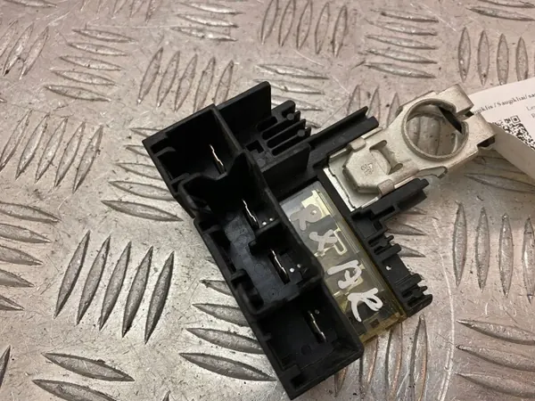 Fusível Lexus RX 450H 2020 OEM UTO33473 image 4