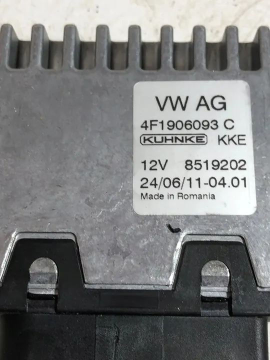 Módulo de controle da bomba de combustível AUDI A6 C7 3.0 TFSI 4F1906093C image 4