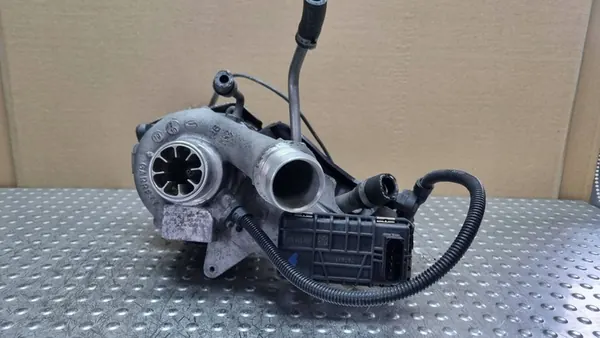 Turboaggregat Audi A8 D4 Q7 4L Cayenne S 4.2 V8 TDI OEM 057145874N image 3