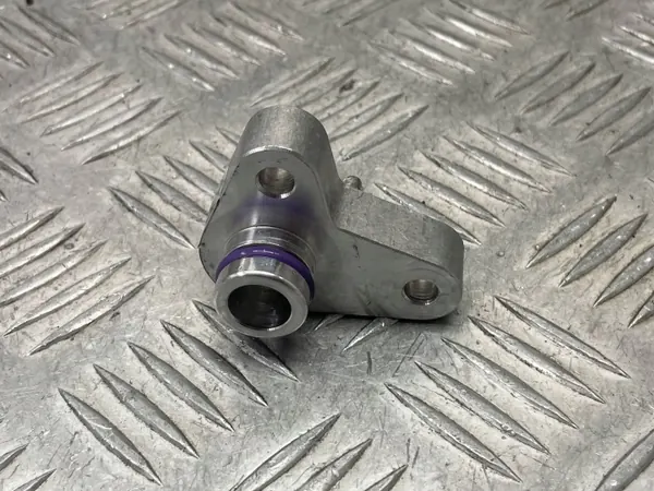Porsche OE 9J1820742 AC Ventilledning Taycan image 6