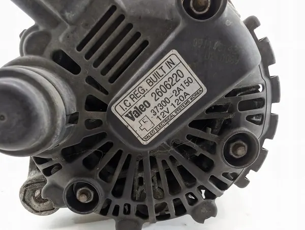 KIA SOUL I Vaihtovirtageneraattori 1.6 CRDI 37300-2A150 image 4