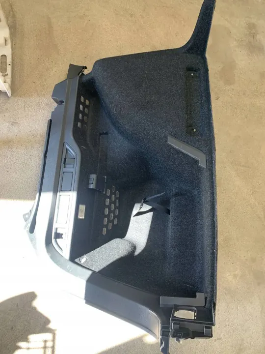 Skoda OE 5E7867427A Linker Achterzijde Kofferbak Zijpaneel image 2
