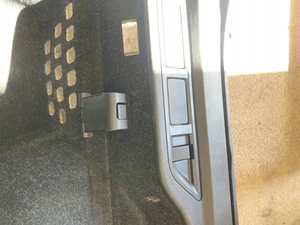 Skoda OE 5E7867427A Linker Achterzijde Kofferbak Zijpaneel image 4