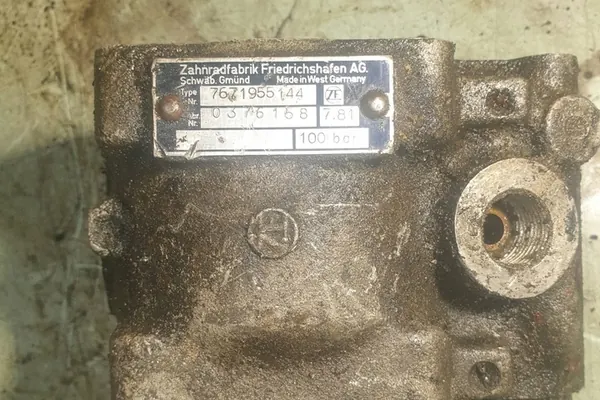 Assistência de direção BMW 3 (E30) 7671955144 image 6