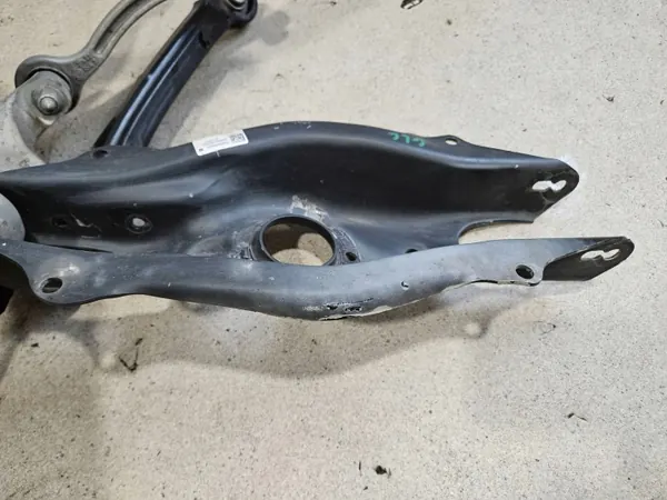 OEM A2133503105 Buje Suspensión Trasera Izquierda Mercedes image 4