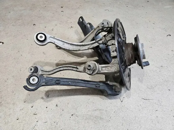 OEM A2133503105 Buje Suspensión Trasera Izquierda Mercedes image 7