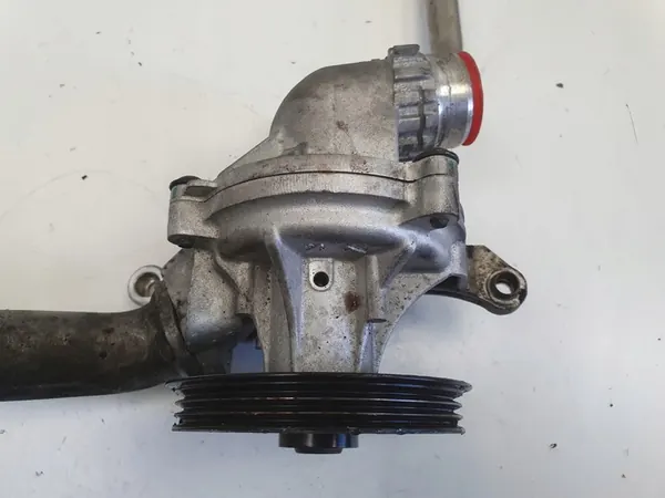 Vattenpump Volvo XC60 II 2.0 D B4 Mild Hybrid image 5