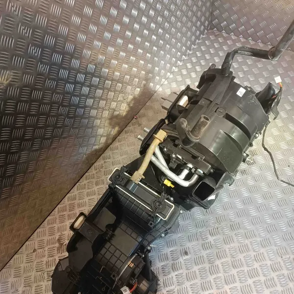 VERWARMING MERCEDES-BENZ VITO TOURER A0008304701 image 7