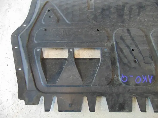 Motorplåt VW Golf V Skoda Octavia II image 2