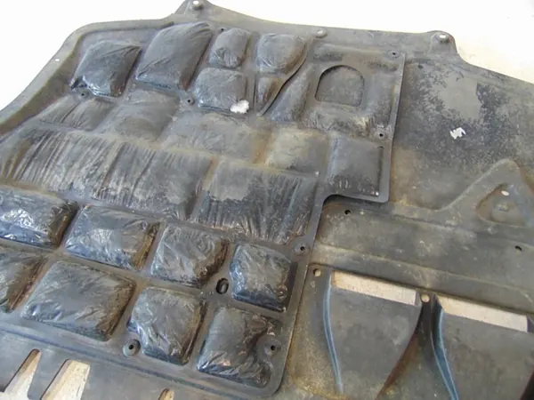 Motorplåt VW Golf V Skoda Octavia II image 5