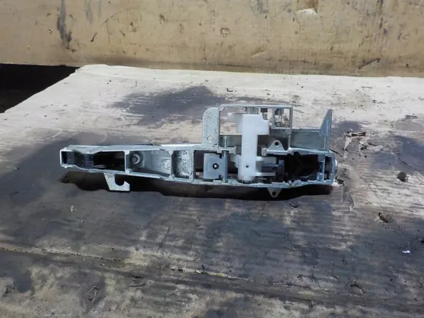 Oikea Takaovenkahva OEM 9653401680/1580 Peugeot 407 image 5