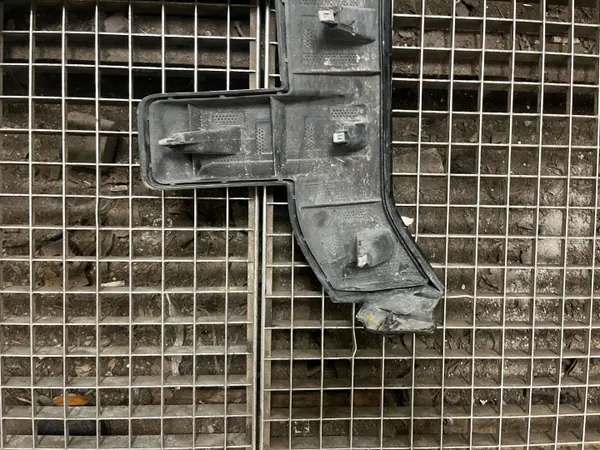 Ford F150 2017 Etupuskuri oikea OEM FL3417C754A image 8