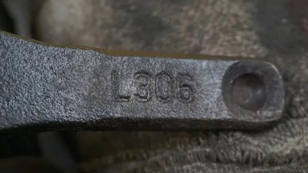 MAZDA CX-7 Fourche d'embrayage L306 image 3