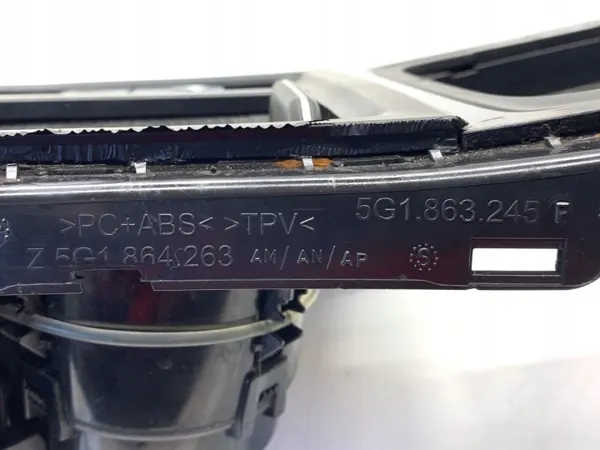 Juomahaltija OEM 5G1863245F VW Golf VII Hatchbackille image 5
