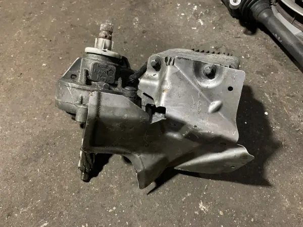 Mercedes W245 servopump OEM KIEROWNICY image 3