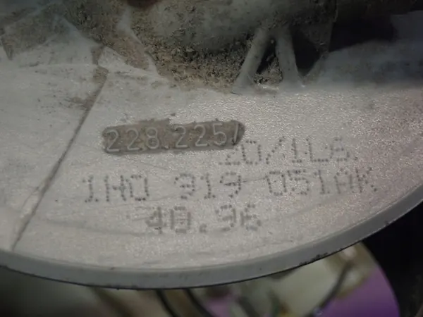 VW VENTO 92-98 1.6 Bomba de combustível 1H0919051AK 4 pinos image 6