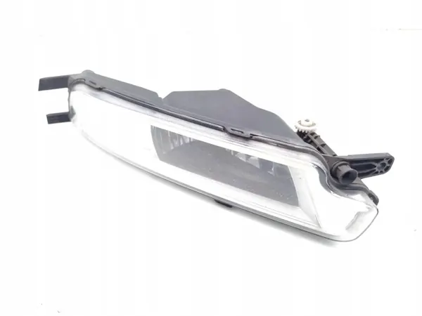 Feu antibrouillard avant OEM 3G0941662H pour VW Passat image 10