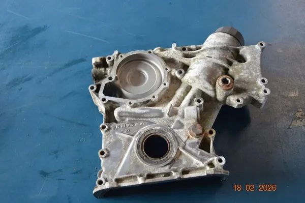 Mercedes W202 distributiedeksel OEM R1110151001 image 2