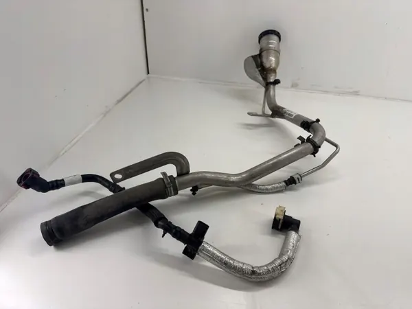 Polttoainetäyttökaula Ford Ecosport OEM GN139032AE image 4