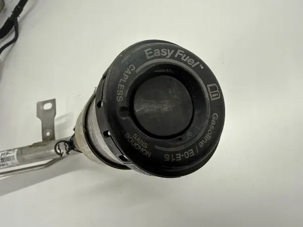 Polttoainetäyttökaula Ford Ecosport OEM GN139032AE image 8