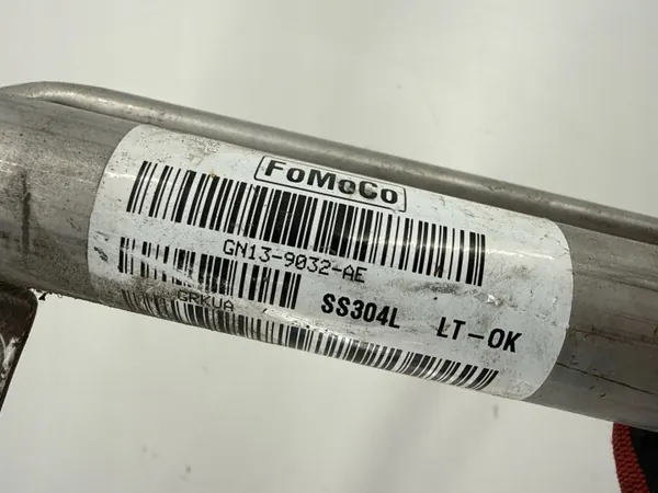 Polttoainetäyttökaula Ford Ecosport OEM GN139032AE image 9