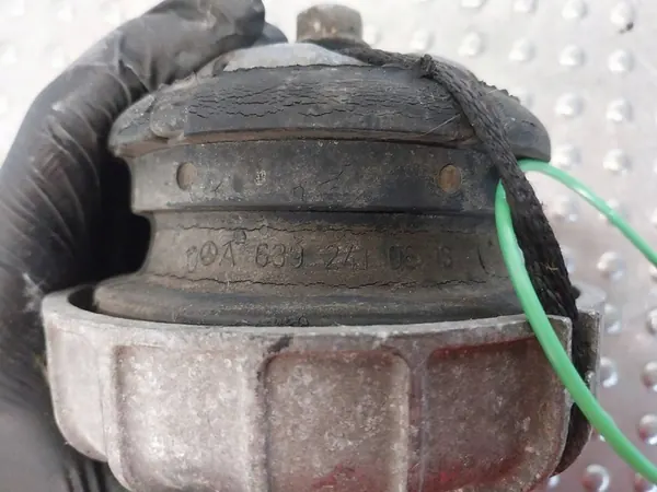 Engine Mount Right MERCEDES-BENZ VITO (W639) A6392410413 image 5