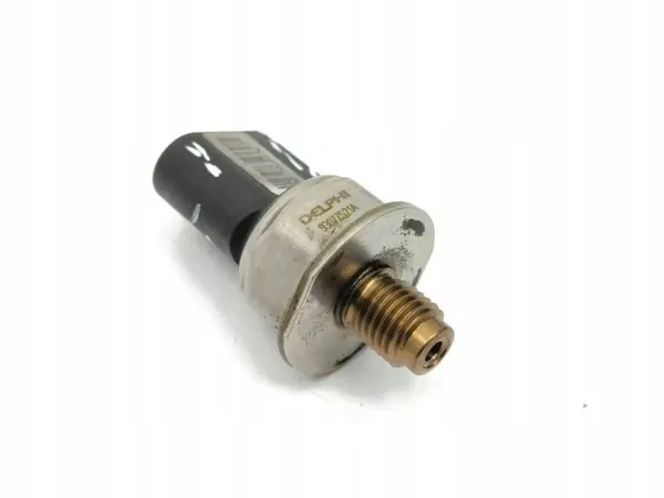 Mercedes-Benz Brandstofdruksensor OEM 1302683071 image 3