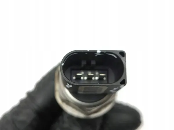 Mercedes-Benz Brandstofdruksensor OEM 1302683071 image 6