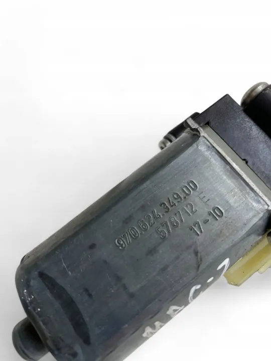 Porsche Macan Lenksäulenmotor OEM 97062434900 image 5
