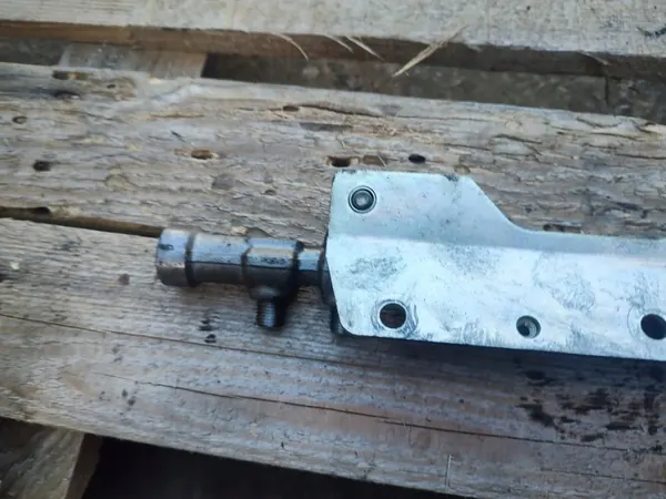 Brandstofrail Fiat Opel Alfa 1.3 JTD image 3