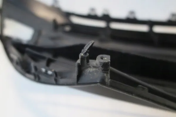 TOYOTA YARIS III LIFT Front Grill 53102-0D130 image 7