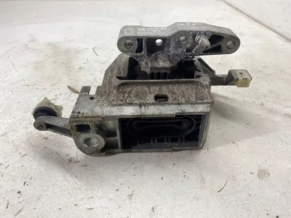 Engine Mount BMW X1 F48 LCI 2.0 i 8835566 image 5