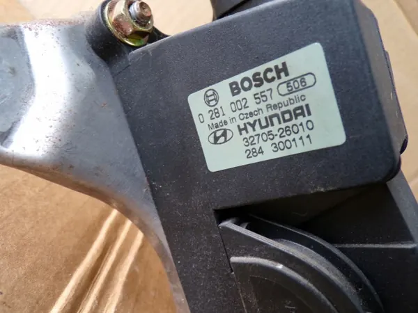 Kaasupoljinpotentiometri OEM 0281002557 Hyundai image 4