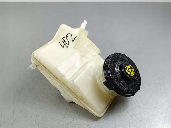 Réservoir de liquide de frein Honda OE OEM FOB51938 image 2