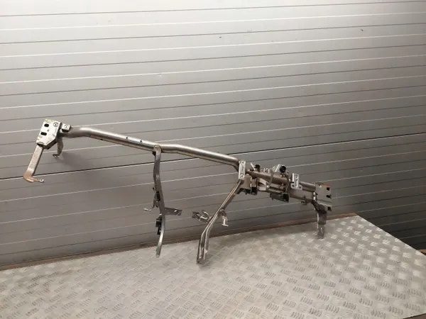 Renfort tableau de bord avant OEM 3C1857017 image 2