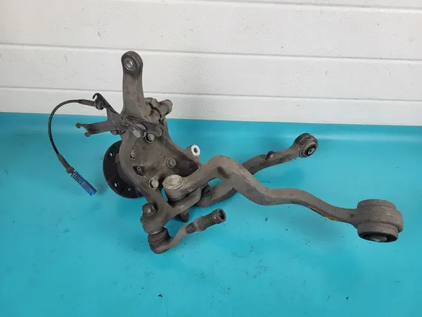 BMW E61 E60 530i 3.0 Giunto anteriore destro OEM image 5