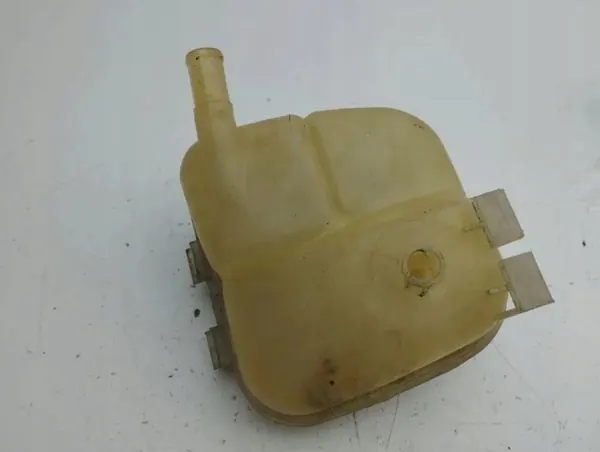Réservoir de liquide de refroidissement Opel Zafira A 2005 OEM 13183767 image 4