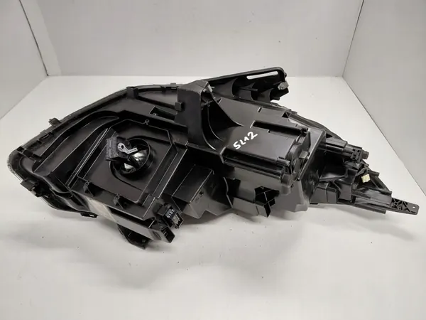 Opel Zafira C Lift Täys LED Vasen Lamppu image 4