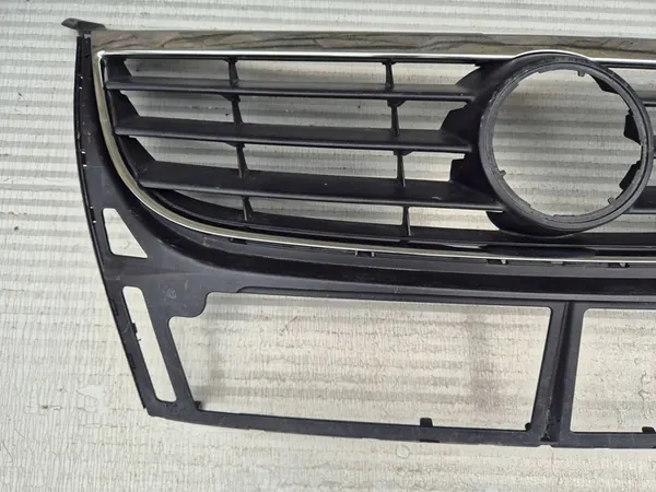 VW TOURAN 1T Grill Front Bumper 1T0853651D image 2
