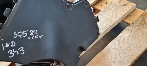 SQ5 8R Q5 Ilmansuodattimen Kotelo 3.0 TFSI image 10