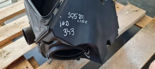 SQ5 8R Q5 Ilmansuodattimen Kotelo 3.0 TFSI image 2