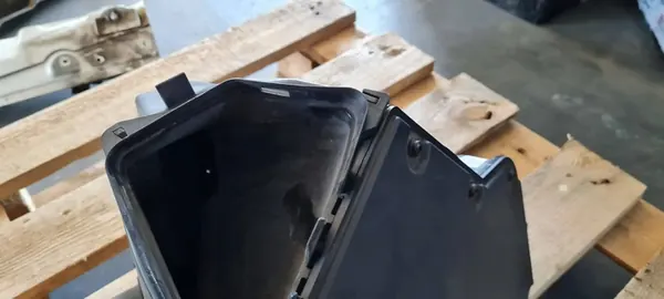 SQ5 8R Q5 Ilmansuodattimen Kotelo 3.0 TFSI image 9