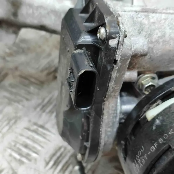 Imusarja Mazda CX-5 OEM SH18136B0 Käytetty image 6
