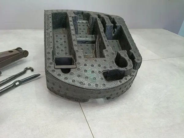 Jeep OE Lewar WK2 Domkraftspak Nyckel - Begagnad image 6