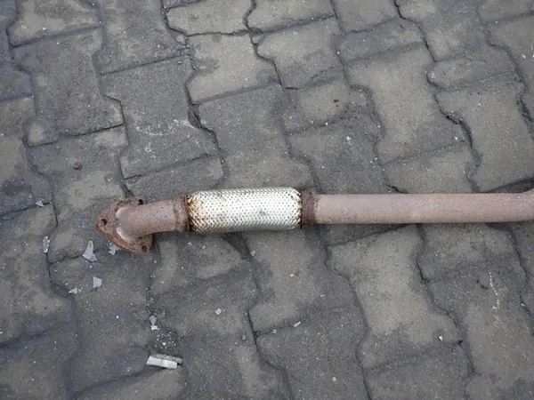 Pot d'échappement OEM 13159000 pour Opel Astra H 1.4 image 4