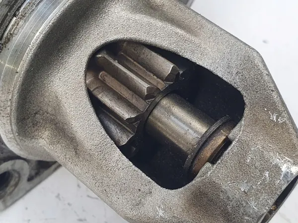 Démarreur OEM 0001115070 pour Mercedes R300 3.0 CDI V6 image 5