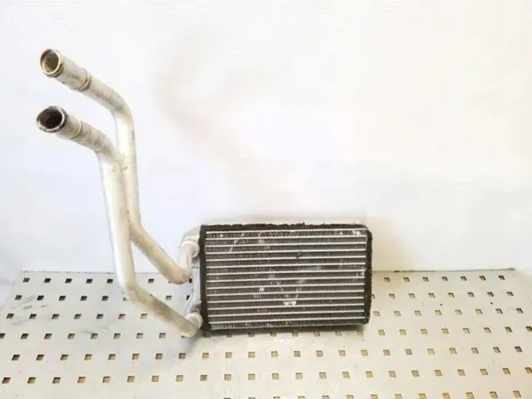 Lämmitysydin OEM 8E2820031 Audi A4 1.9L Dieselille image 4
