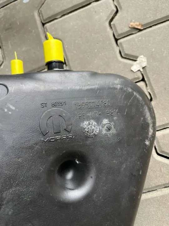Pièce moteur Fiat Ducato OEM 1395774080 - Occasion image 7
