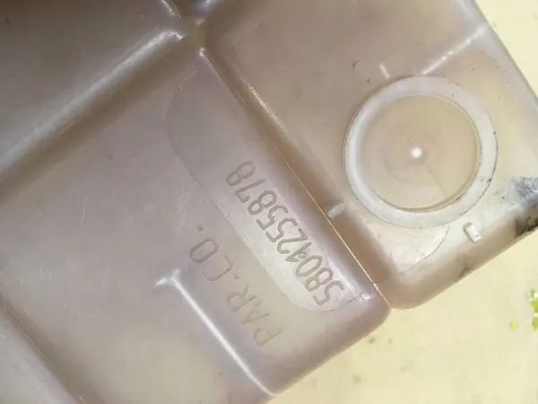 Tanque de expansão Iveco Daily III 5801255878 image 6