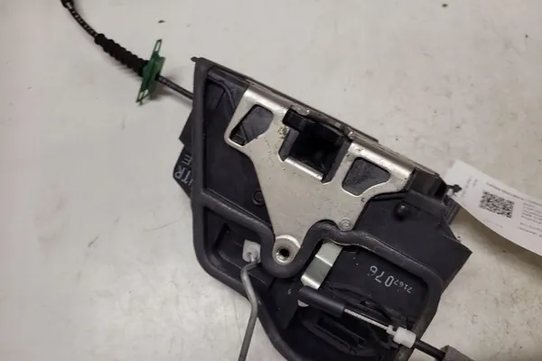Bakre högra dörrlås BMW 5 (E60) 2008 image 5